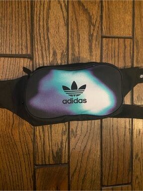 Adidas Originals Young Z Waist Bag/Fanny pack/Bum bag